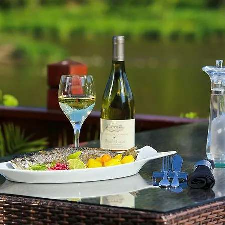 Romantic Mlyn Hotell