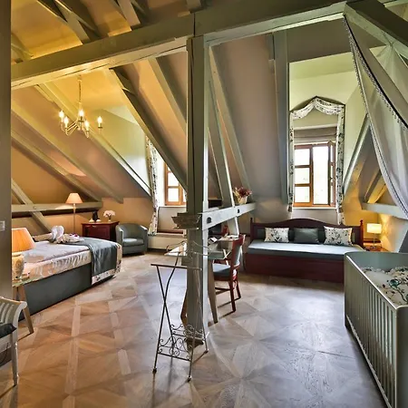 Hotell Romantic Mlyn Karlštejn