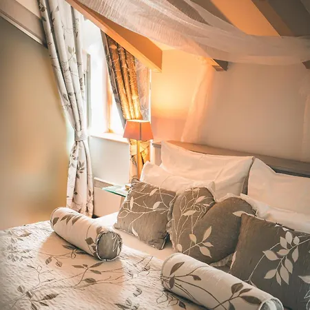 Romantic Mlyn Karlštejn