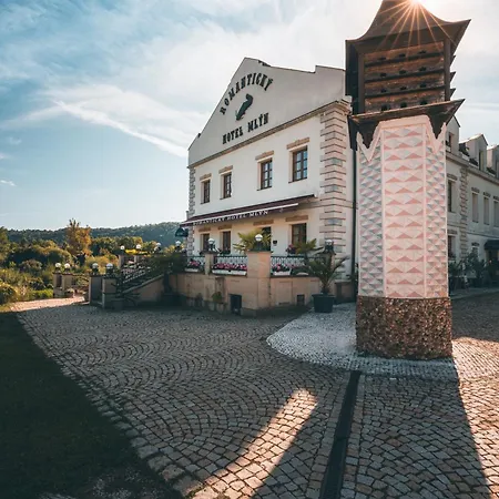 Hotell Romantic Mlyn 4*