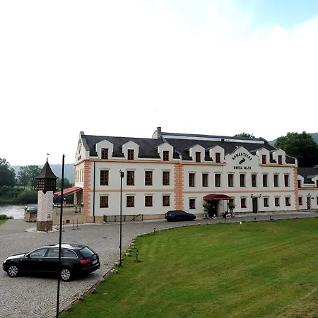 Romantic Mlyn Hotel