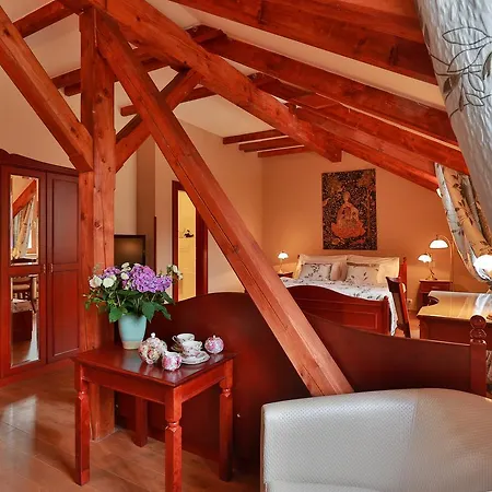 Hotell Romantic Mlyn 4*