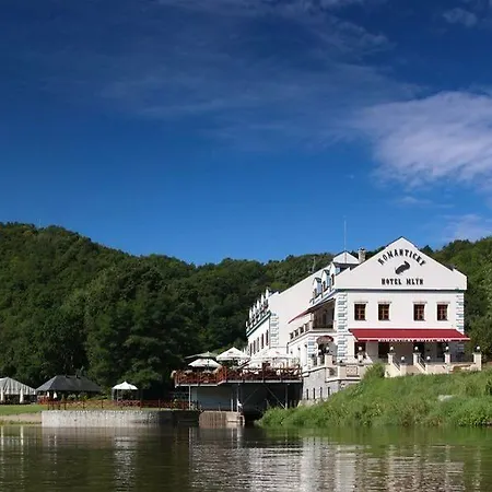 Hotell Romantic Mlyn Karlštejn
