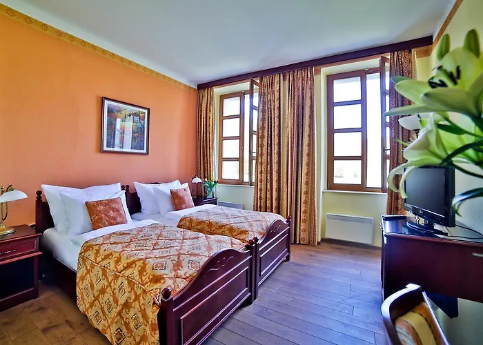 فندق Romantic Mlyn 4*