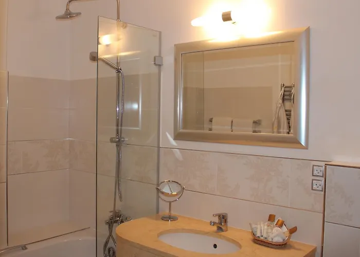 Romantic Mlyn 4* كارلستين